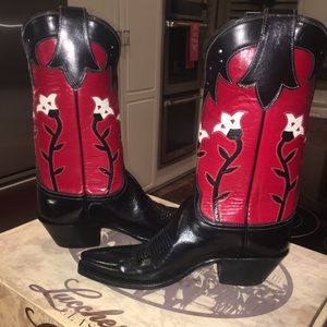 Brand new Lucchese Classics red and black boots!
